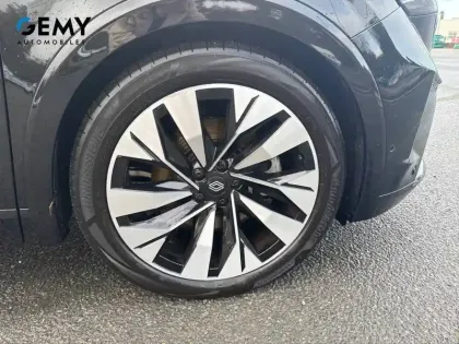 Photo 12 Renault Rafale  E-Tech full hybrid 200