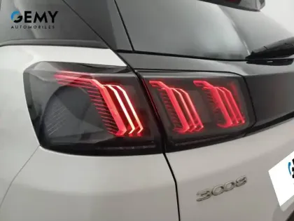 Photo 64 Peugeot 3008  Hybrid 225 e-EAT8