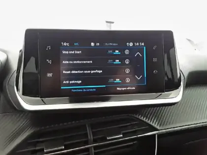 Photo 45 Peugeot 2008  PureTech 100 S&S BVM6