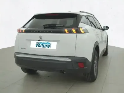 Photo 30 Peugeot 2008  PureTech 100 S&S BVM6