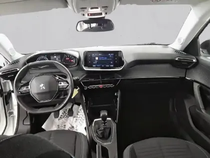 Photo 33 Peugeot 2008  PureTech 100 S&S BVM6