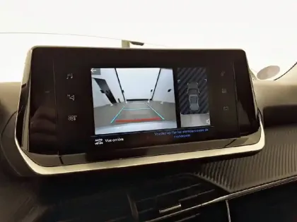 Photo 17 Peugeot 2008  PureTech 100 S&S BVM6