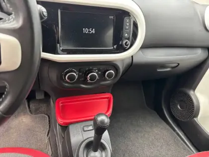 Photo 10 Renault Twingo  III 0.9 TCe 90 E6C