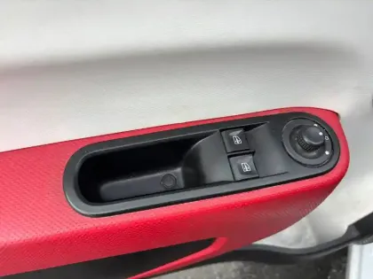 Photo 16 Renault Twingo  III 0.9 TCe 90 E6C