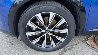 Photo 8 Renault Austral  E-Tech full hybrid 200 GSR2