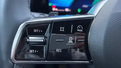 Photo 22 Renault Austral  E-Tech full hybrid 200 GSR2