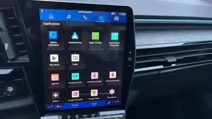 Photo 13 Renault Austral  E-Tech full hybrid 200 GSR2