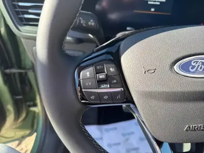 Photo 24 Ford Kuga  2.5 Duratec 183 ch FHEV I-AWD Powershift