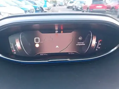 Photo 11 Peugeot 3008  PureTech 130ch S&S EAT8