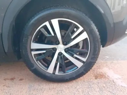 Photo 18 Peugeot 3008  PureTech 130ch S&S EAT8