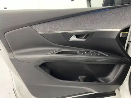 Photo 25 Peugeot 3008  Hybrid 225 e-EAT8