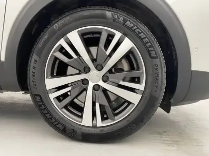 Photo 17 Peugeot 3008  Hybrid 225 e-EAT8