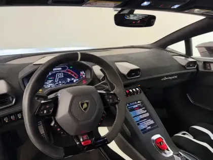 Photo 9 Lamborghini Huracan  STO 5.2 V10 640 RWD LDF7