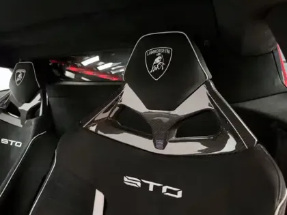 Photo 14 Lamborghini Huracan  STO 5.2 V10 640 RWD LDF7