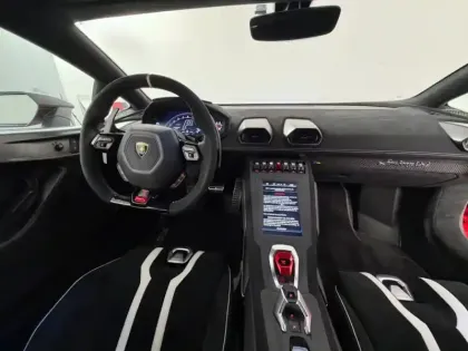 Photo 6 Lamborghini Huracan  STO 5.2 V10 640 RWD LDF7