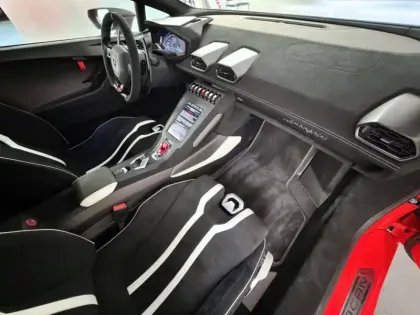 Photo 21 Lamborghini Huracan  STO 5.2 V10 640 RWD LDF7