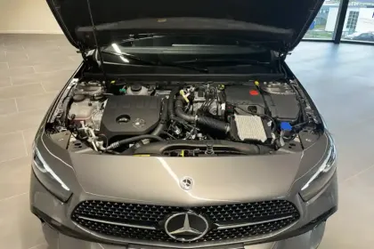 Photo 15 Mercedes Classe A  250 e Hybrid EQ 8G-DCT