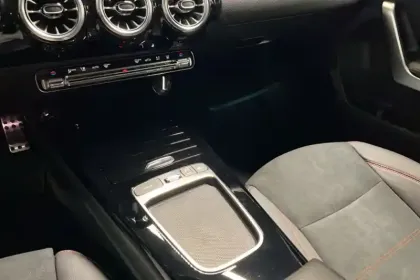 Photo 20 Mercedes Classe A  250 e Hybrid EQ 8G-DCT