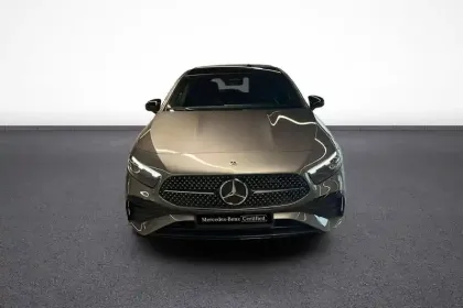 Photo 1 Mercedes Classe A  250 e Hybrid EQ 8G-DCT