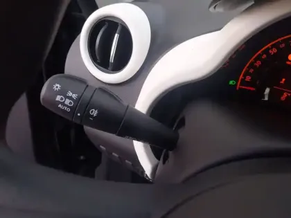 Photo 18 Renault Twingo  III SCe 65