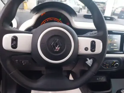 Photo 14 Renault Twingo  III SCe 65