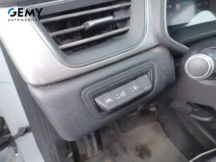 Photo 12 Renault Captur  TCe 140 EDC