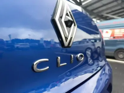 Photo 8 Renault Clio  TCe 90 ch GSR2