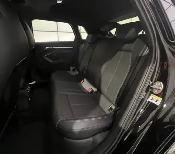 Photo 126 Audi A3  Sportback TFSI e Hybride rechargeable 204 S tronic 6