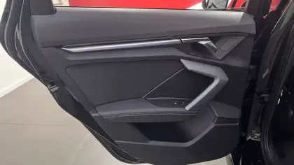 Photo 12 Audi A3  Sportback TFSI e Hybride rechargeable 204 S tronic 6