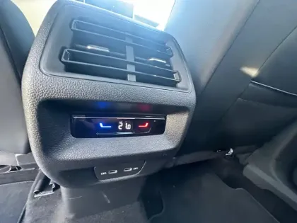 Photo 18 Volkswagen Tiguan  2.0 TDI 150ch DSG7