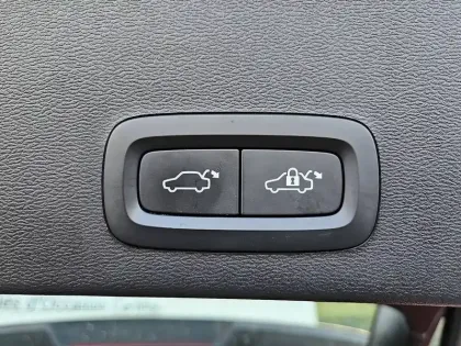 Photo 12 Volvo Xc40  T4 Recharge 129+82 ch DCT7