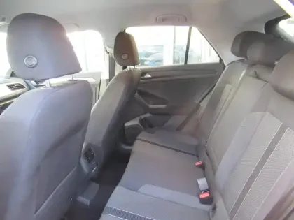 Photo 9 Volkswagen T-roc  1.0 TSI 116 Start/Stop BVM6