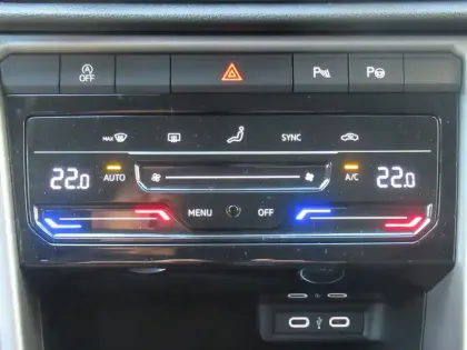 Photo 62 Volkswagen T-roc  1.0 TSI 116 Start/Stop BVM6