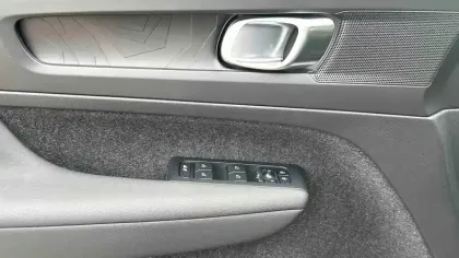 Photo 13 Volvo Xc40  T5 Recharge 180+82 ch DCT7