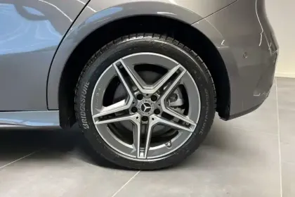 Photo 12 Mercedes Classe A  250 e Hybrid EQ 8G-DCT