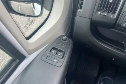 Photo 16 Peugeot Boxer  TOLE 435 L3H2 BLUEHDI 140 S&S