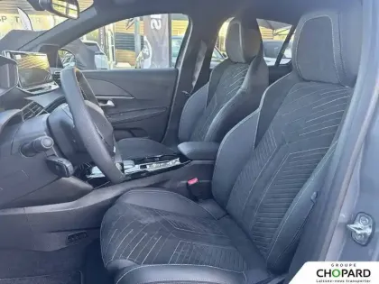 Photo 31 Peugeot 208  Electrique 54 kWh 156ch