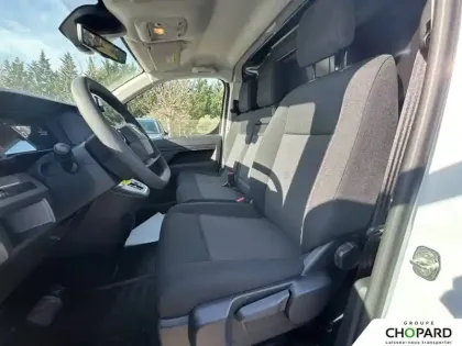 Photo 32 Peugeot Expert  FGN M BLUEHDI 145 S&S EAT8