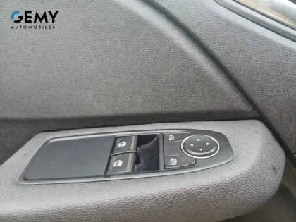 Photo 41 Renault Clio Gén. V (BJA) Ph1 Business 5