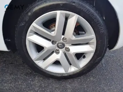 Photo 34 Renault Clio Gén. V (BJA) Ph1 Business 5