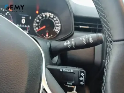 Photo 38 Renault Clio Gén. V (BJA) Ph1 Business 5