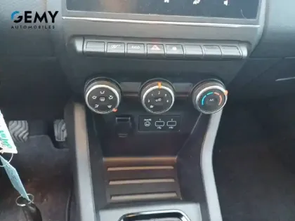 Photo 16 Renault Clio  SOCIETE BLUE DCI 100 - 21N