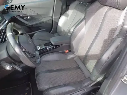 Photo 8 Peugeot 2008  Electrique 136 ch