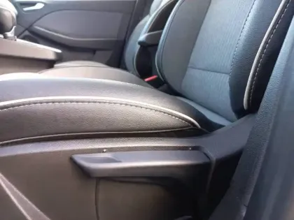 Photo 19 Renault Clio  E-Tech full hybrid 145 ch GSR2