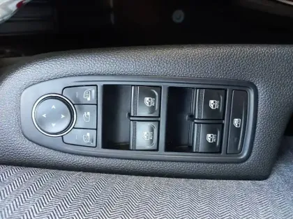 Photo 40 Renault Clio  E-Tech full hybrid 145 ch GSR2