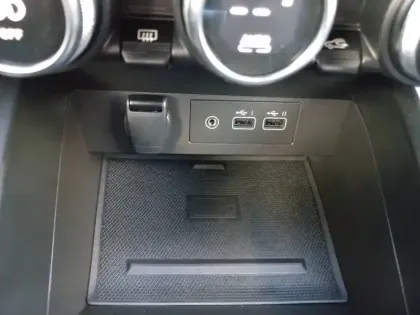 Photo 84 Renault Clio  E-Tech full hybrid 145 ch GSR2