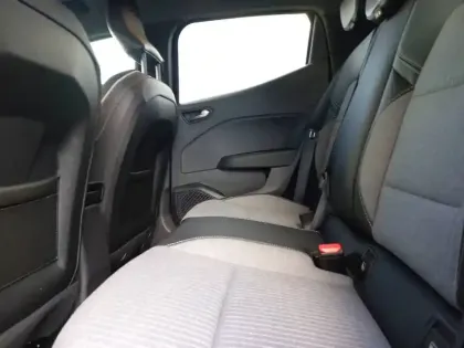 Photo 15 Renault Clio  E-Tech full hybrid 145 ch GSR2