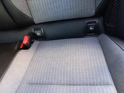 Photo 17 Renault Clio  E-Tech full hybrid 145 ch GSR2