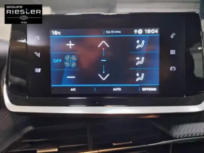 Photo 22 Peugeot 2008  PureTech 100 S&S BVM6