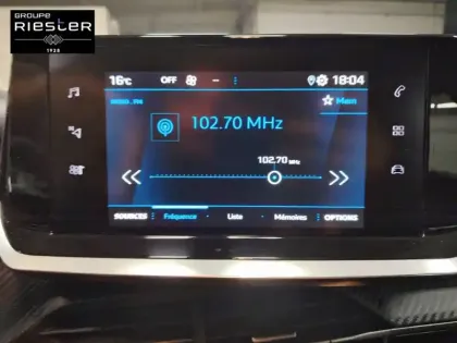 Photo 21 Peugeot 2008  PureTech 100 S&S BVM6